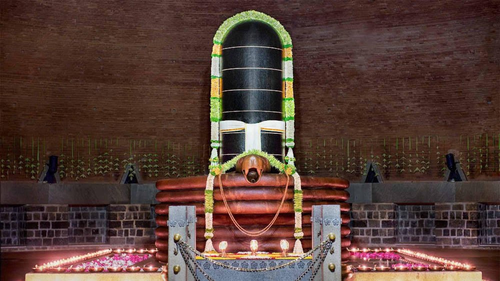 Dhyanalinga im Isha Yoga Center
